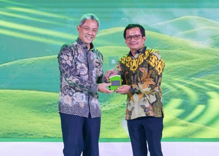 Utusan Khusus Presiden Bidang Iklim dan Energi Hashim S. Djojohadikusumo Yakin Program 3 Juta Rumah Akan Bantu Atasi Oversupply Semen