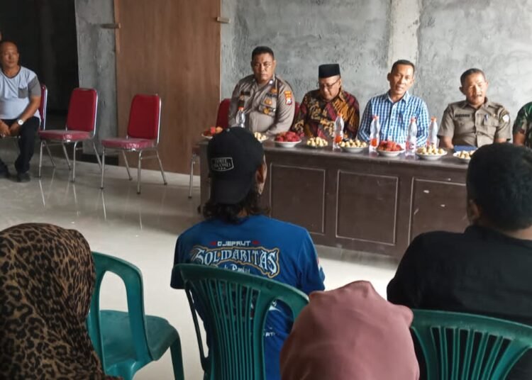 Koramil Dukun Hadiri Mediasi Penertiban Warung Remang-Remang di Desa Wonokerto