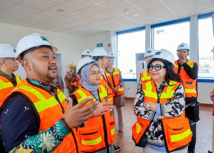 Bupati Gus Yani Dampingi Komisi VII DPR RI Kunjungi PT Freeport Indonesia: Soroti Penyerapan Tenaga Kerja Lokal Masih Jauh dari Harapan !!
