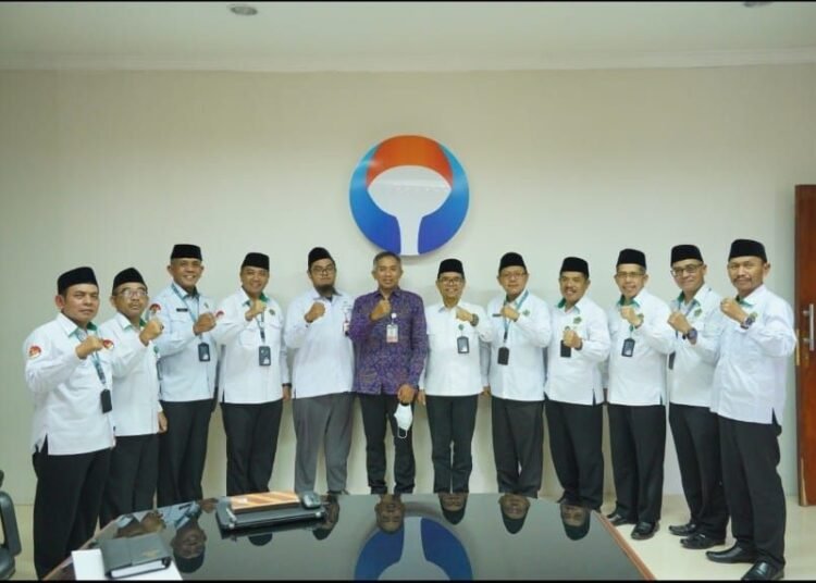 Tingkatkan Kualitas Pelayanan, Kakanwil Kemenag Jatim Gelar Audiensi dengan Ombudsman Republik Indonesia
