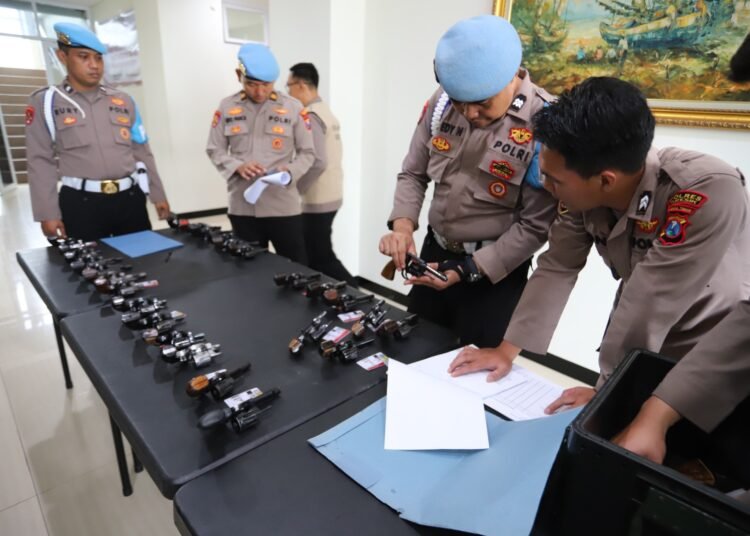 Cegah Penyalahgunaan Senjata, Polres Gresik Rutin Lakukan Pengecekan Senpi Anggota