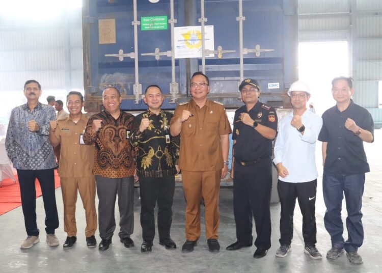 Tegas !! Wabup dr. Alif Dorong Pemenuhan Tenaga Kerja Lokal di KEK JIIPE Manyar Gresik
