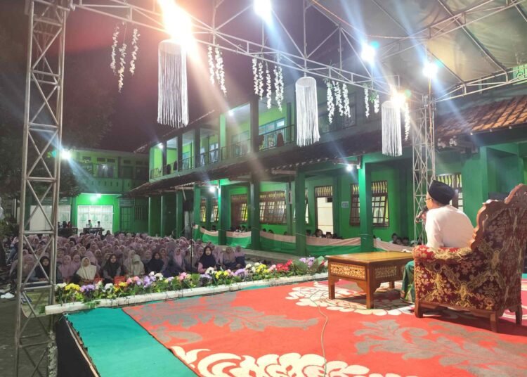 Malam 21 Ramadan, Ponpes Alkarimi Gelar Peringatan Nuzulul Qur’an dan Takhtimul Kutub Hadirkan KH. Muslih Hasyim