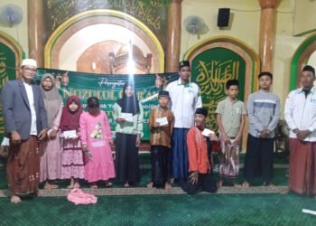 Malam 23 Ramadan, Masjid Baitul Muttaqin Dukuhkembar Dukun Gelar Santunan Anak Yatim dan Peringatan Nuzulul Qur’an Bersama Gus Salam