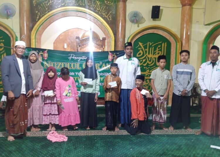 Malam 23 Ramadan, Masjid Baitul Muttaqin Dukuhkembar Dukun Gelar Santunan Anak Yatim dan Peringatan Nuzulul Qur’an Bersama Gus Salam