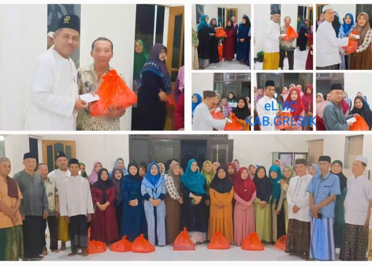 Tak Henti Bergerak Walau di Pengujung Ramadan, PD DMI Gresik Salurkan Paket Sembako dan Uang Zakat kepada Puluhan Muallaf