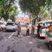 Babinsa Serda Suwono Penuh Semangat Pantau Situasi Lebaran di Alun-alun Gresik Demi Kenyamanan Masyarakat