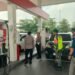 Lebaran Tak di Rumah, Babinsa Serda Apik Laksanakan Tugas Pantau Situasi di Rest Area 726 Wringinanom Demi Kenyamanan Masyarakat