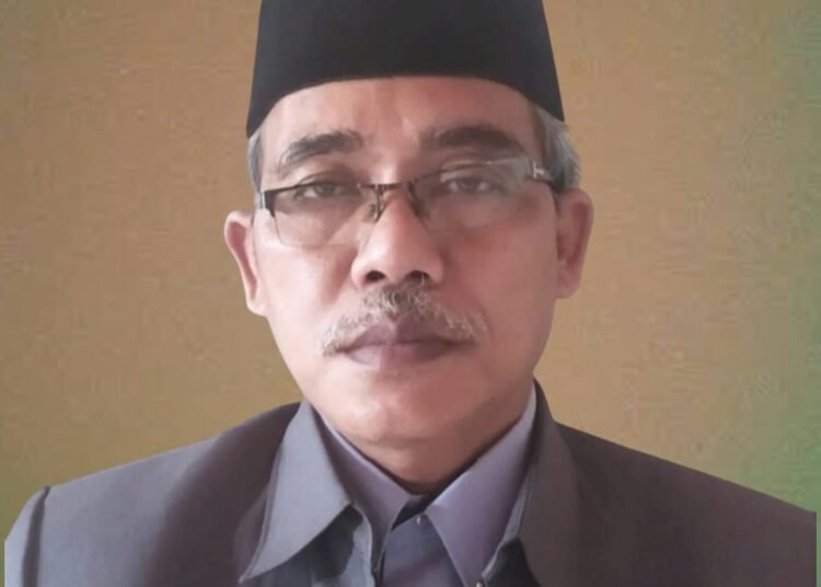 KETUPAT ANTARA TRADISI DAN NILAI RELIGI