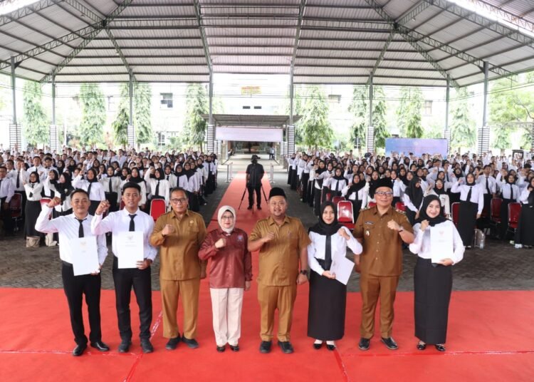 Daerah Lain Masih Bingung, Gresik Jadi Kabupaten Pertama di Jatim Tuntas Serahkan SK untuk 474 CPNS Formasi 2024