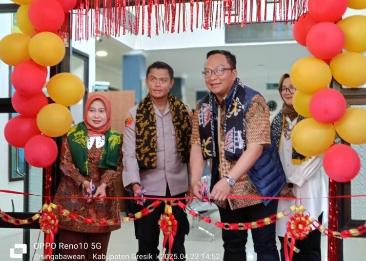 Komitmen 100 Hari Kerja, Wabup Gresik Didampingi Kadinkes Penuhi Janji Hadirkan Ruang Rawat Inap di Puskesmas Sangkapura Bawean