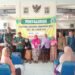 Didampingi Babinsa, Puluhan Warga Desa Bambe Driyorejo Sumringah Dapat BLT DD Rp 300 Ribu Rupiah