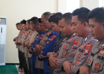 Polres Gresik Gelar Binrohtal Usung Tema “Menggapai Ampunan Lewat Ibadah dan Qurban”