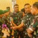 Hebat !! Serka Izza Babinsa Koramil Kebomas Dapat Reward Sepeda Motor Langsung dari Panglima TNI, Simak Dedikasi dan Prestasinya…