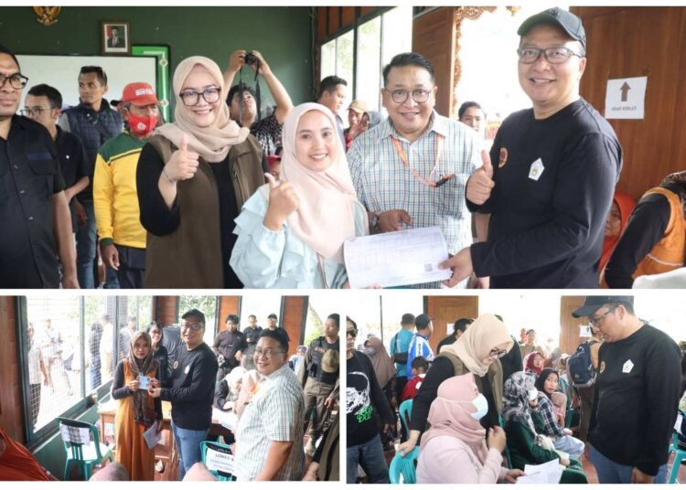 Layanan Jemput Bola Disdukcapil di Festival Nasi Krawu KWG – WaGos Berbuah Apresiasi dari Plt Bupati