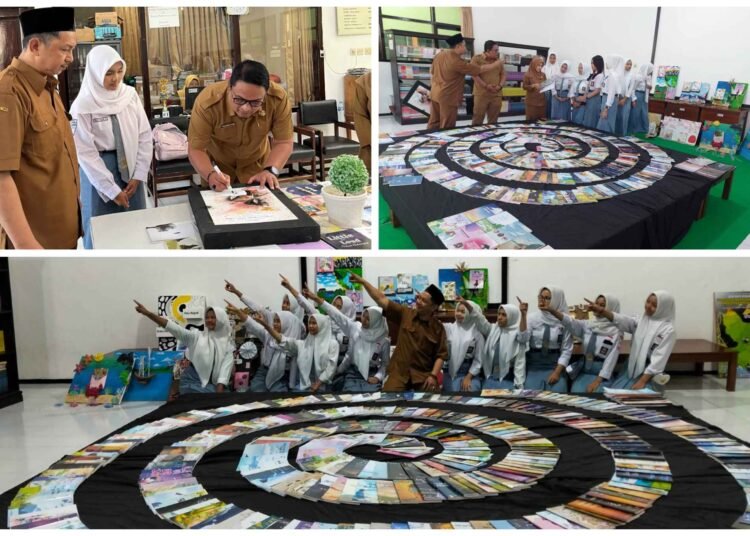 Istimewa !! “Semesta Buku Bertasbih” Pameran Buku Autobiografi dan Seni Hasil Karya Siswa SMKN 1 Boyolangu