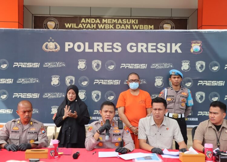 Satreskrim Polres Gresik Berhasil Bongkar Grup Penyimpangan Seksual di Facebook: Tersangka Terancam 6 Tahun Penjara dan Denda Rp1 miliar