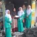 Fatayat NU Dukun Berikan Bantuan untuk Janda Sembungan Kidul yang Rumahnya Dilalap si Jago Merah