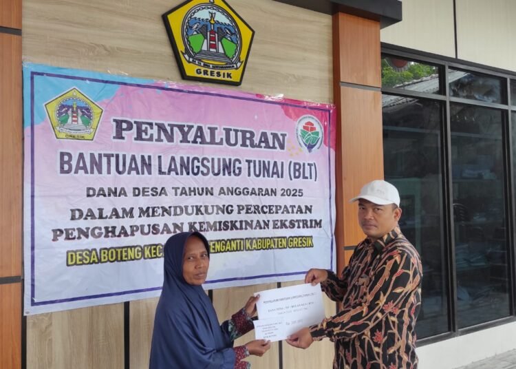 Pemdes Boteng Menganti Gelontor Bantuan Langsung Tunai untuk Masyarakat Terdampak Kemiskinan Ekstrem