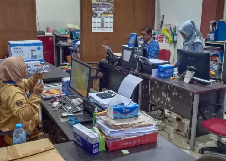 Tingkatkan Pendapatan Asli Daerah, Pemdes Roomo Manyar Ajak Masyarakat Patuh Bayar PBB Tepat Waktu