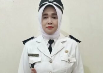 Tegas !! Kades Kawistowindu Duduksampeyan Hj. Lilik Khotimatun S.Pd Dukung Penuh Lahirnya Koperasi Merah Putih