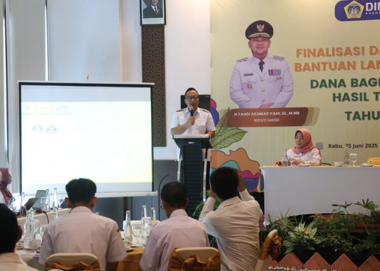 Perangi Kemiskinan, Wabup dr. Alif Tegaskan Ribuan Warga Gresik Bakal Dapat Bansos BLT DBHCHT Tahun 2025