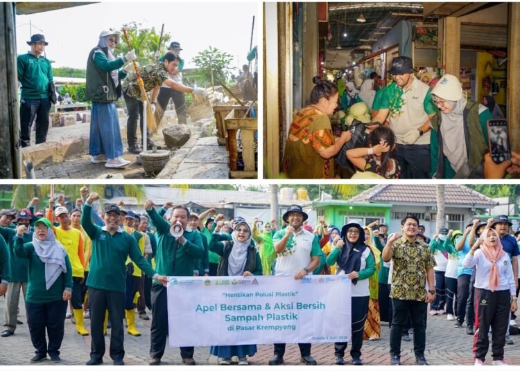 Kolaborasi Cantik Insan Petrokimia Gresik dan DLH Bersih-bersih Pasar Krempyeng di Momen Hari Lingkungan Hidup Sedunia 2025