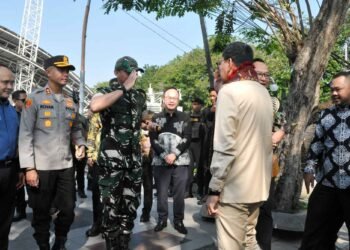 Dandim 0817/Gresik Hadiri Sosialisasi Kerja Ke Luar Negeri dan Launching Desa Migran Emas