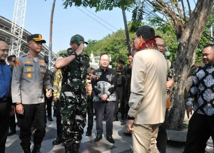 Dandim 0817/Gresik Hadiri Sosialisasi Kerja Ke Luar Negeri dan Launching Desa Migran Emas