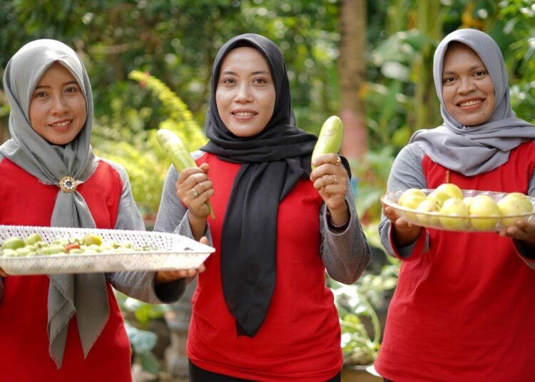 Program Bumi Kartini SIG Sukses Berdayakan 879 Perempuan: Ubah Limbah Ternak Sapi Menjadi Sumber Rezeki