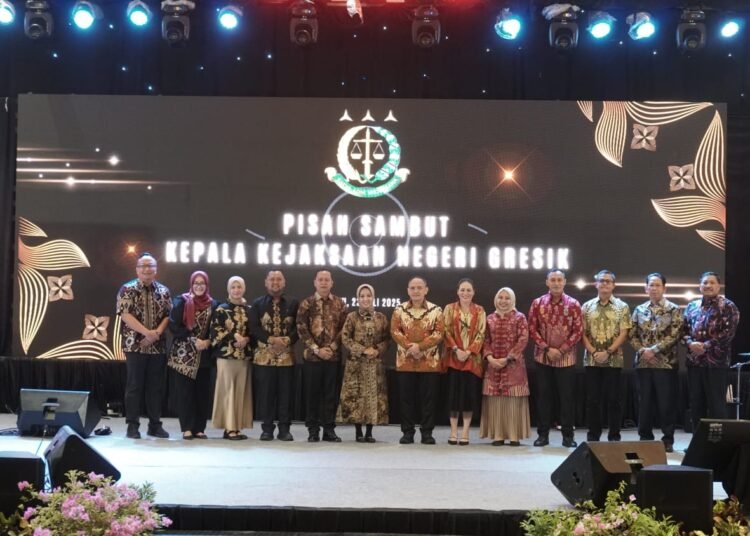 Bupati, Wabup, Pimpinan Dewan, Kapolres, Dandim, dan Kepala OPD Kompak Hadiri Pisah Sambut Kajari Gresik