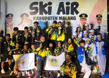 Istimewa !! Baru Pertama Kali Ikut Porprov Cabor Sky Air Berhasil Sabet 5 Medali Untuk Kontingen Gresik