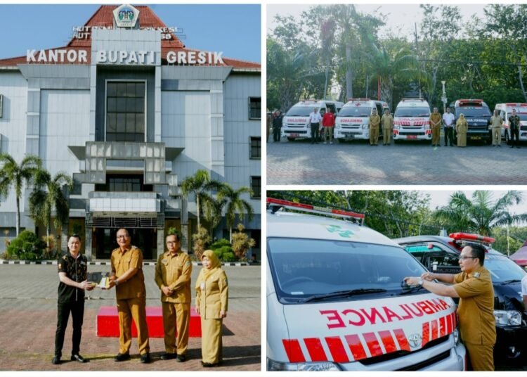 Tingkatkan Layanan Kesehatan, Wabup Didampingi Kadinkes Terima Hibah 35 GPS Tracker untuk Ambulans Gresik