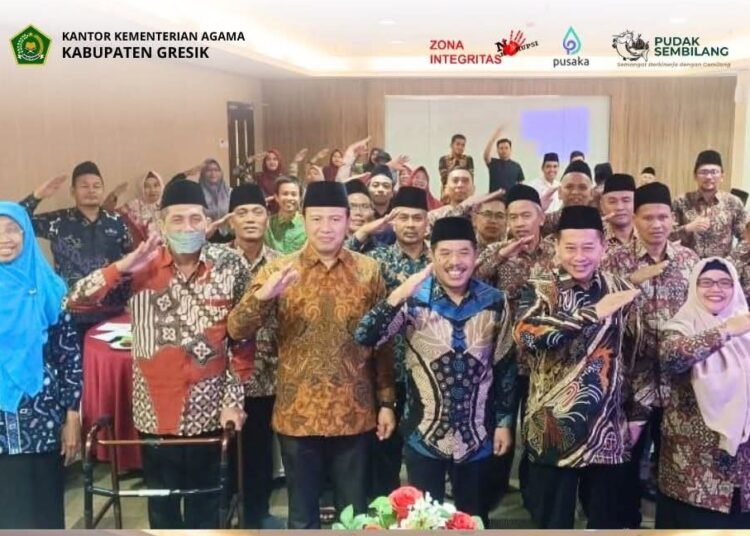 KKMA 02 Gresik Gelar Workshop Usung Tema “Mengajar dan Mendidik dengan Hati, Menebar llmu dengan Penuh Cinta”