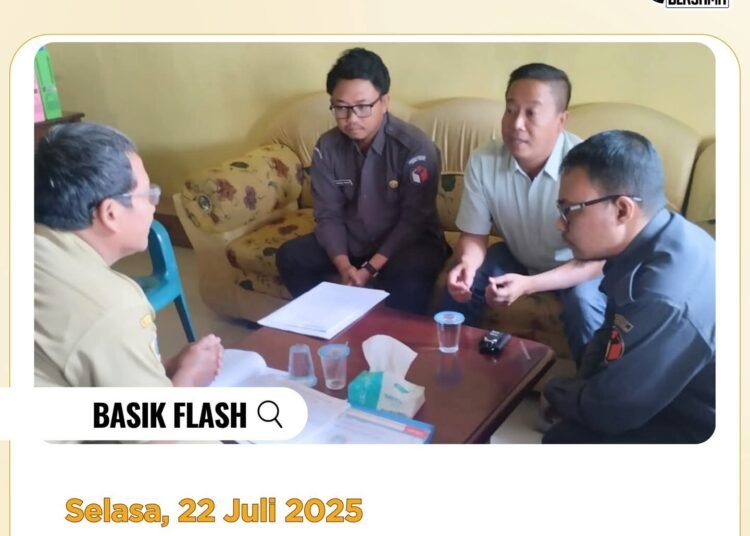 Ketua Bawaslu Gresik Turun Langsung Lakukan Uji Petik Pemutakhiran Data Pemilih Berkelanjutan