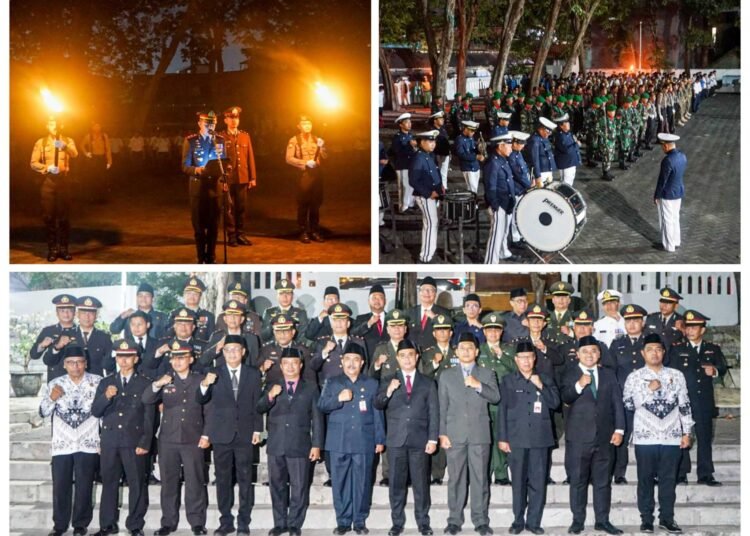 Khidmat !! Upacara Apel Kehormatan dan Renungan Suci di TMP Gresik Peringati HUT ke-80 RI