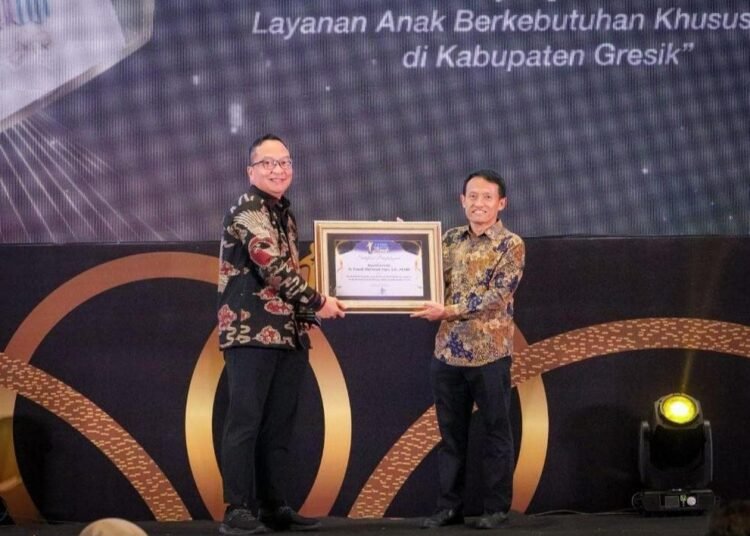 Komitmen Kuat Pemkab Gresik Berikan Pelayanan Terbaik bagi Anak Berkebutuhan Khusus Diganjar Penghargaan Istimewa