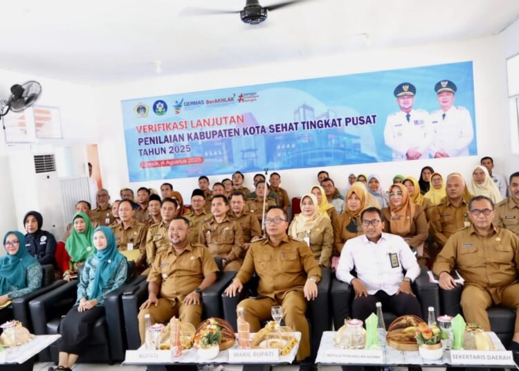 Kolaborasi Nyata Bupati dan Wabup Gresik Membangun Kabupaten Sehat dan Berdaya Saing