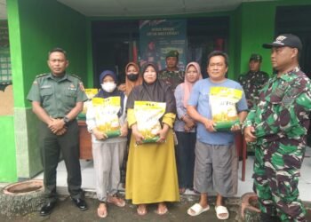 Gerakan Pangan Murah Kodim 0817/Gresik Bikin Warga Sumringah: 2 Ton Beras di Makoramil Balongpanggang Ludes Tanpa Sisa