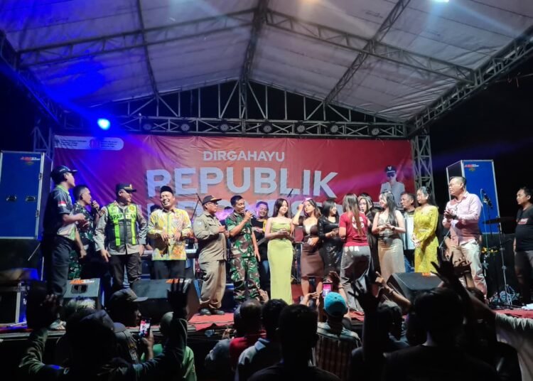 HUT RI, Warga Desa Gedangan Sidayu Dihibur OM New Perdana: Rakyat Berhak Bahagia
