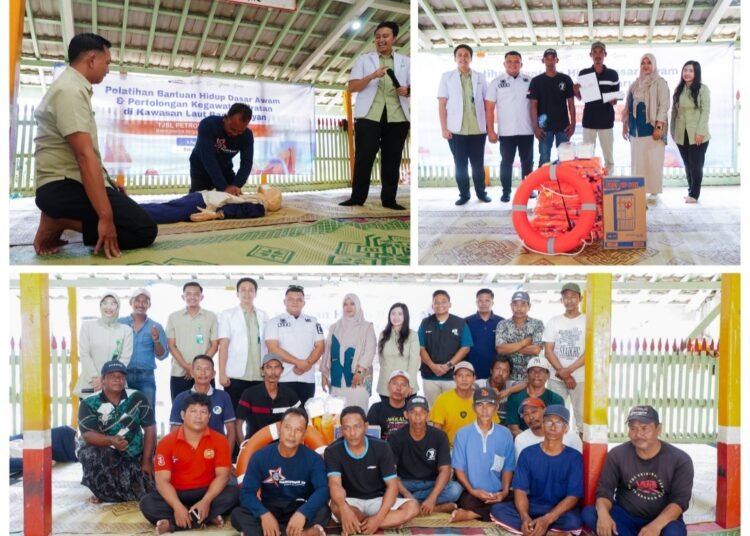 “Nelayanku Sehat”, Petrokimia Gresik Berikan Pemeriksaan Kesehatan Gratis dan Gelontor Bantuan
