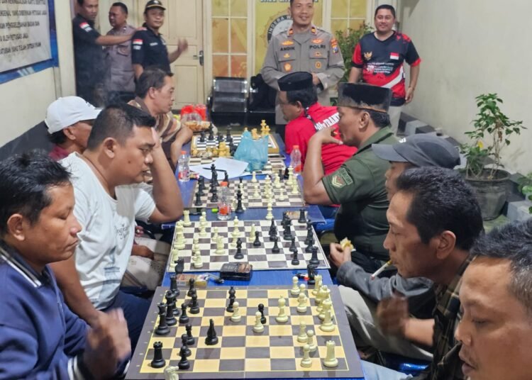 Polsek Cerme Gaungkan Pesan Kamtibmas “Gresik Aman dan Kondusif” Lewat Turnamen Catur Kapolsek Cup