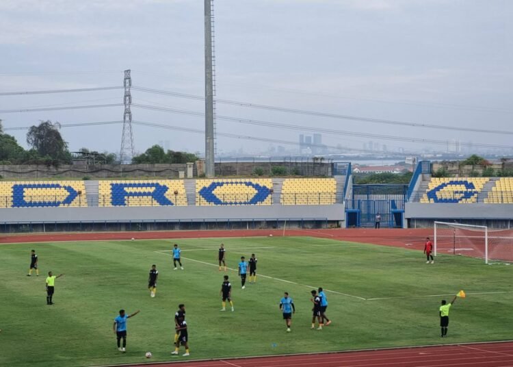 Joosss !! Gresik United Tundukkan Persela Lamongan di Stadion Gelora Joko Samudro
