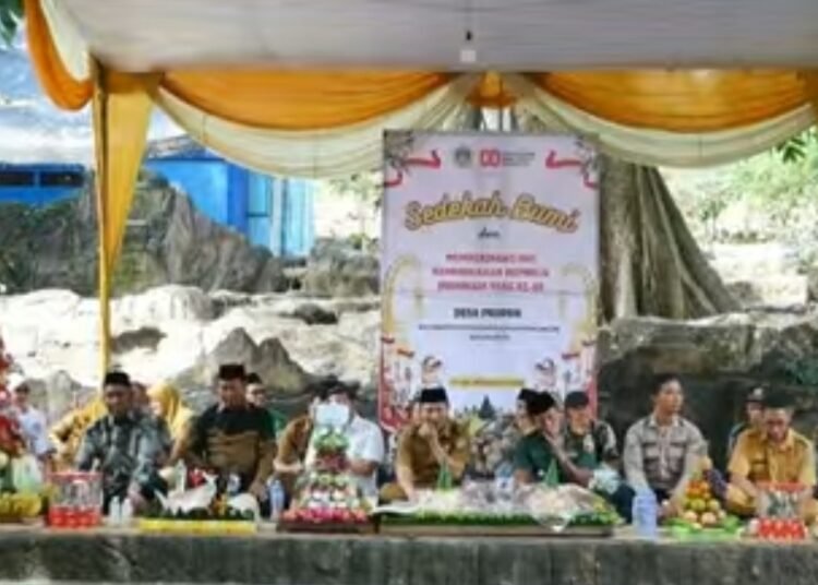 Lestarikan Tradisi Leluhur, Ribuan Warga Prupuh Panceng Antusias Hadiri Sedekah Bumi