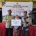 Salurkan Bansos BLT DD, Pemdes Sidorejo Bungah Bikin Puluhan Warganya Sumringah