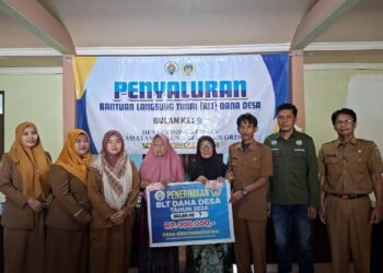 Tepat Sasaran !! BLT Dana Desa di Kedongkedoan Dukun Diberikan kepada Puluhan Keluarga Kurang Mampu