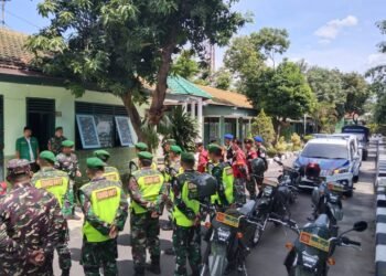 Kodim 0817/Gresik dan Banser Gelar Patroli Bersama Jaga Keamanan Kota Santri