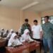 Babinsa Kedamean Dampingi Penyaluran Perdana Makanan Bergizi Gratis di SMP Al Musthofa