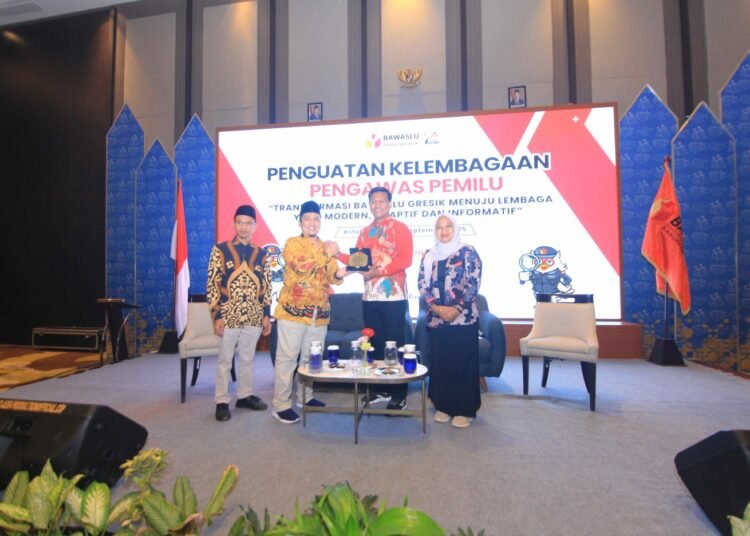 Transformasi Bawaslu Gresik, La Ode Khairul Tenaga Ahli Komisi II DPR RI Tekankan Integritas dan Profesionalitas Pengawas Pemilu