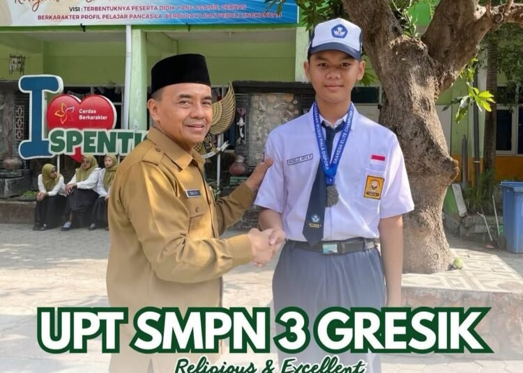 Joosss !! Siswa UPT SMPN 3 Gresik Nicholas Arya Sabet Juara 2 Kejuaraan Wushu Piala Dispora 2025 se-Jawa Timur
